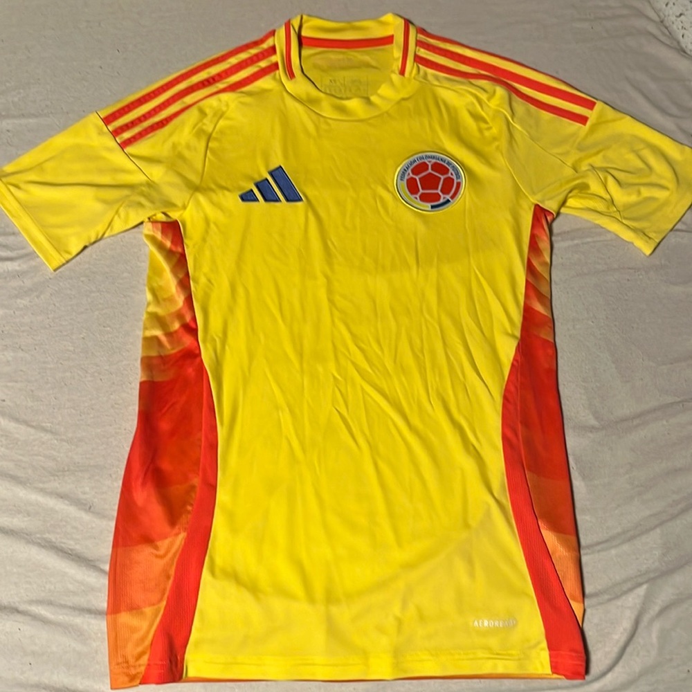 Colombia Men’s 2024 Adidas new authentic soccer futbol jersey camiseta.